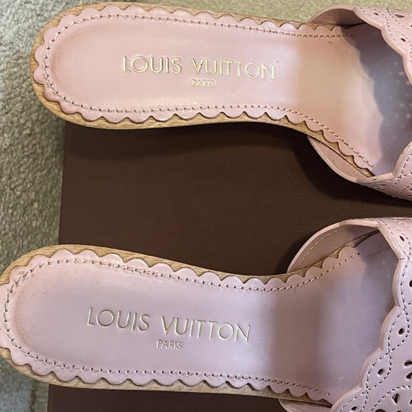 SOLD- Authentic LOUIS VUITTON Charlotte Leather Mules - size EU38 / US 8 - Picture 7 of 11